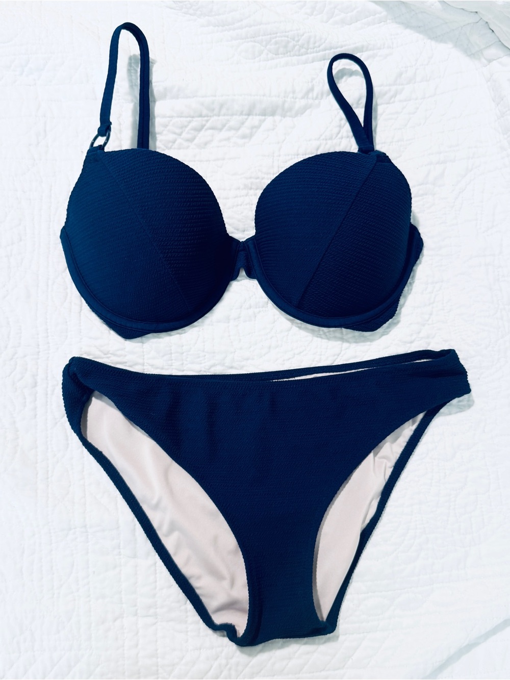 NWOT Shade & Shore Navy Blue Textured Bikini Set - 34DD Top, Medium Bottoms